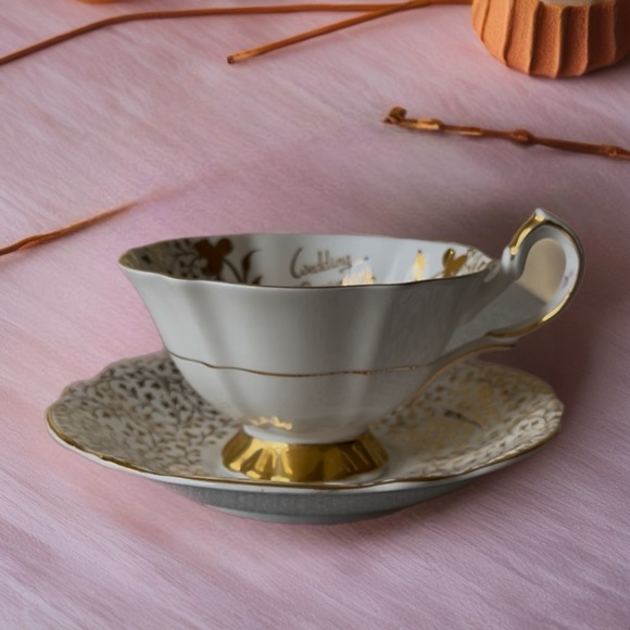 ⭐️HP⭐️Vintage Queen Anne Bone China and Wedding Anniversary Teacup and Saucer - Picture 5 of 9